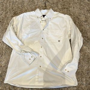 Ariat L button down shirt